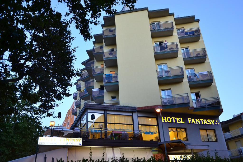 Hotel Fantasy リミニ エクステリア 写真